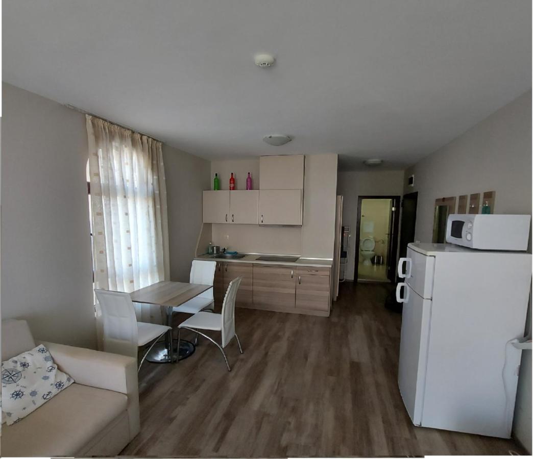 Charming Studio In Sorrento Sole Mare Sveti Vlas Exterior foto
